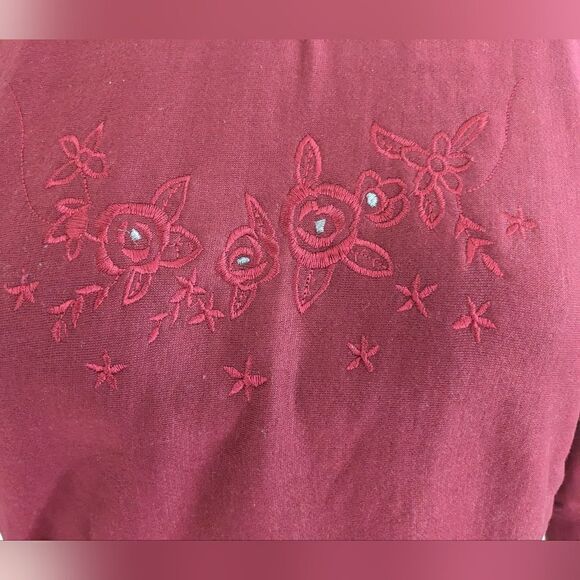 $5 Item! NWT Parrton Floral Embroidery Drop Shoulder Sweatshirt - Picture 6 of 13